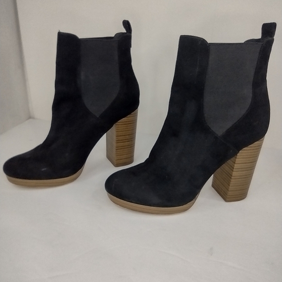 Forever 21 black booties size (8) - Picture 9 of 14